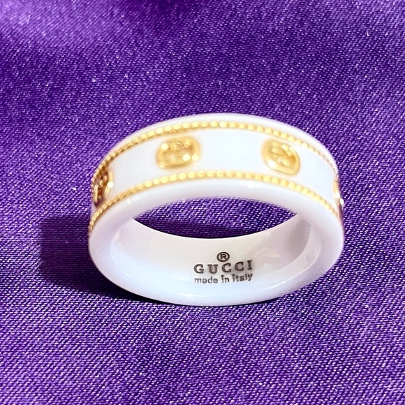 Authentic GUCCI ICON White Ceramic 18K Yellow GOLD GG Logo DESIGNER Band RING 17 - Picture 3 of 4